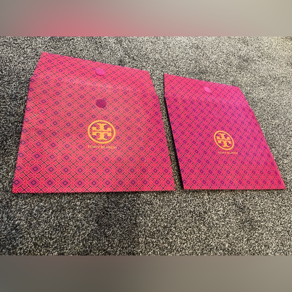 Tory Burch triangle gift bag